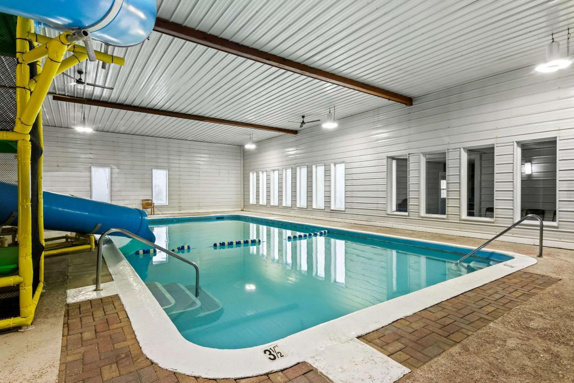 Rodeway Inn Formerly Camp Inn Lodge Oscoda 외부 사진
