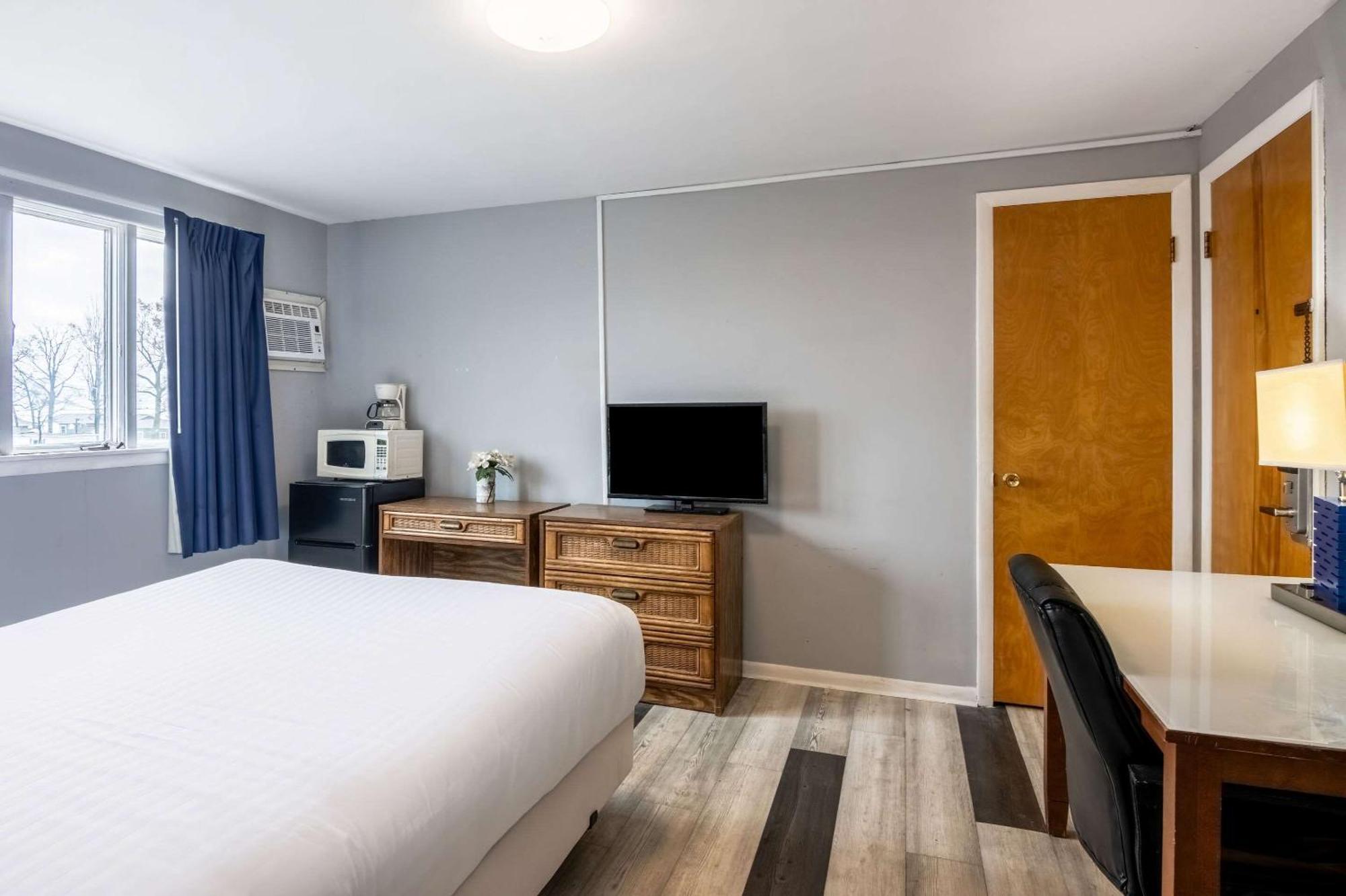 Rodeway Inn Formerly Camp Inn Lodge Oscoda 외부 사진