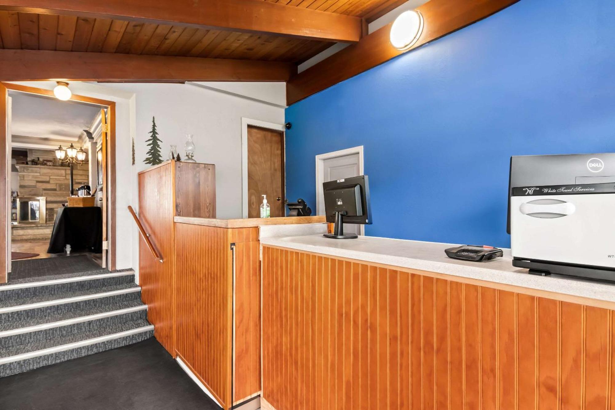 Rodeway Inn Formerly Camp Inn Lodge Oscoda 외부 사진